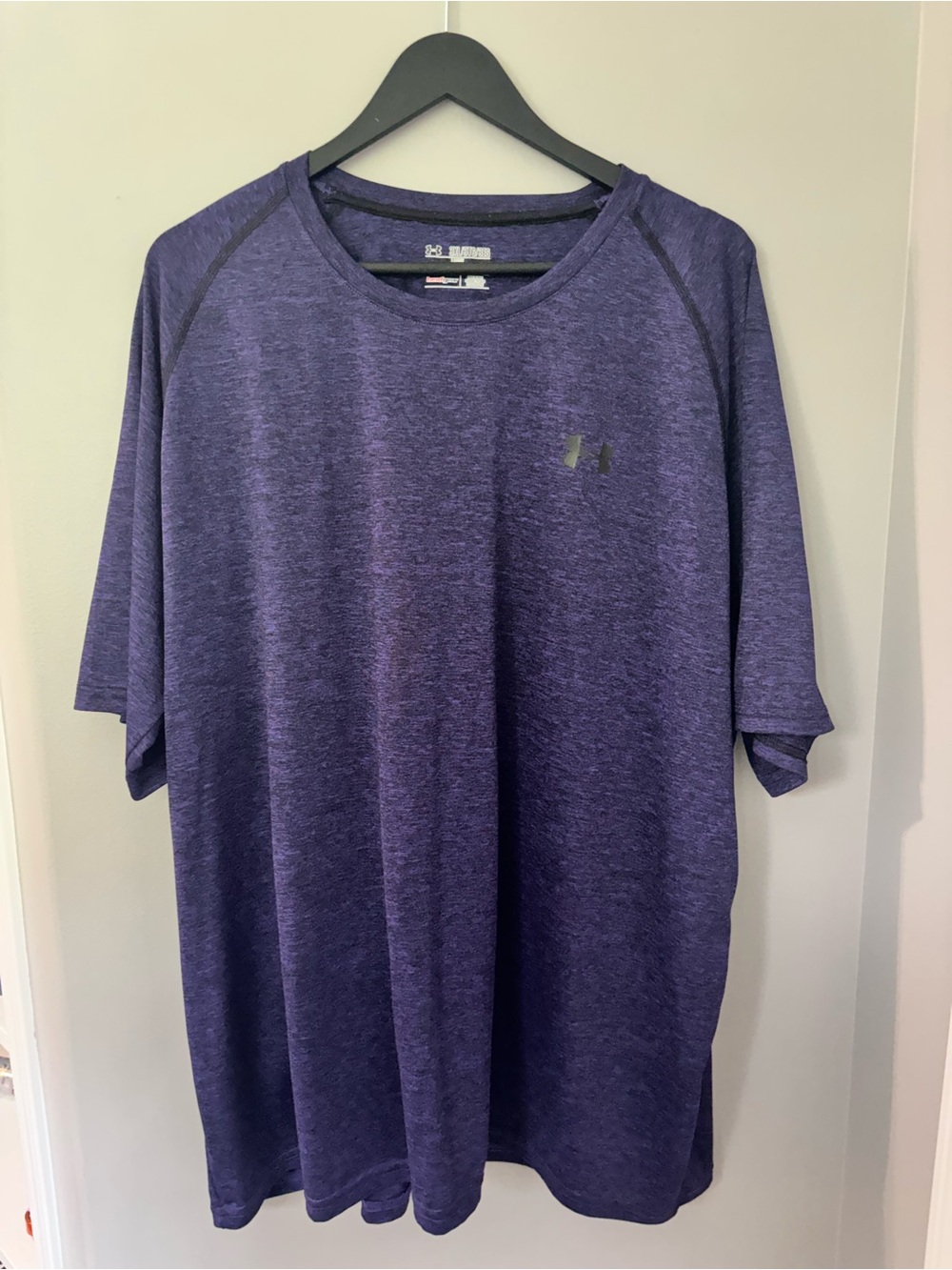 Under Armour Men’s Tee - Size: 3XL